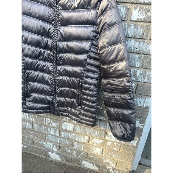 GH Bass Outdoors Shinny Silver Woman’s Winter Jacket Size Medium - Picture 2 of 16